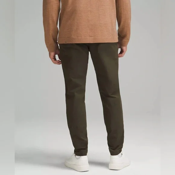 Lululemon ABC Slim-Fit Trouser 30L
Stretch Cotton VersaTwill - Picture 3 of 7